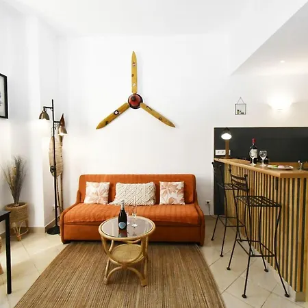 Tou'can Yourhosthelper * קאן