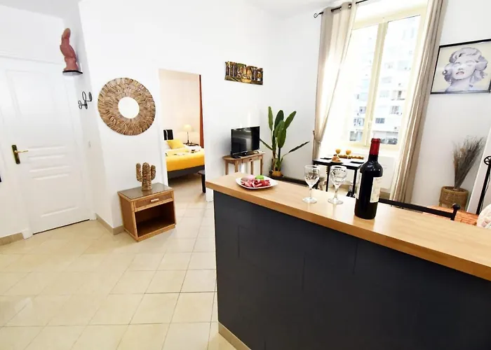 Tou'can Yourhosthelper * קאן